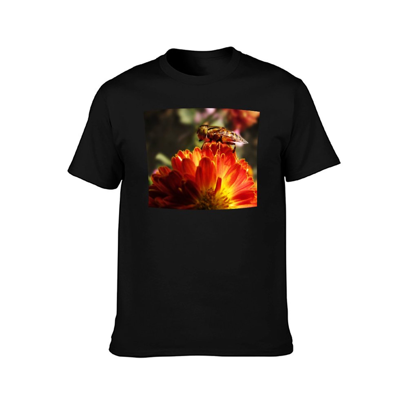 Camiseta Bee On Flower - Camis - Photography Basics avaliação e preço